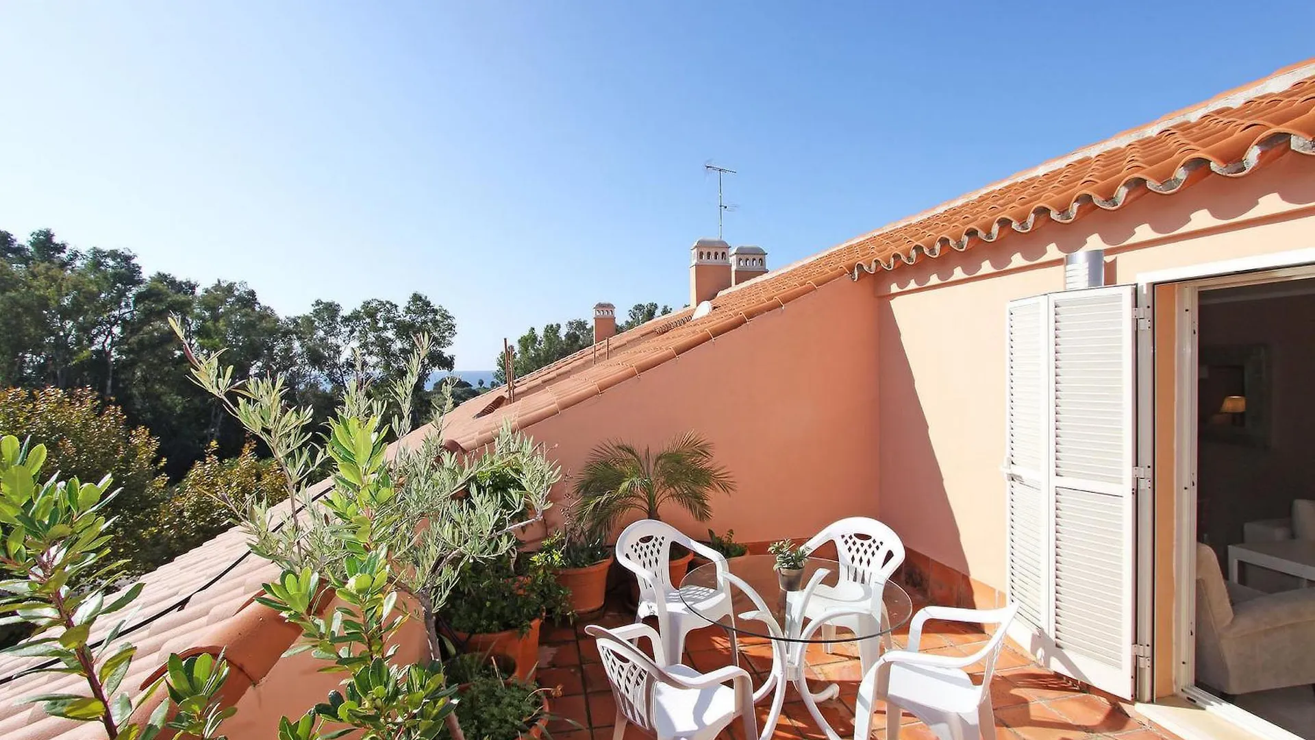 Apartment 1039 Beach Front 2 Line Penthouse Marbella